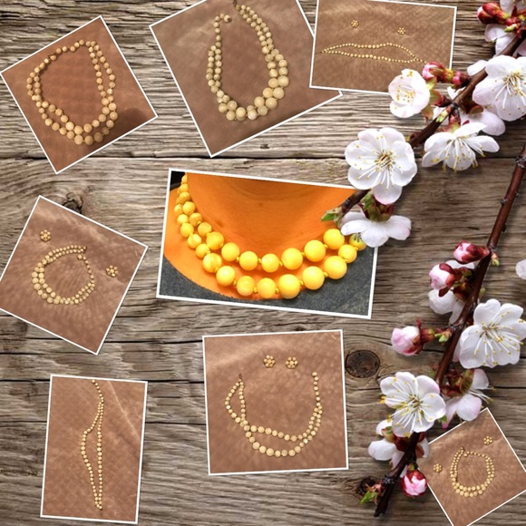 ➡️Vintage‼️➡️KRAMER WWII Necklace - Picture 2 of 8